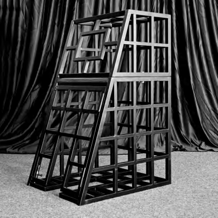 Trapezoid Cage - Bondage restraints
